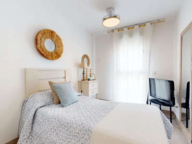 Charming Ground Floor Apartment with 3 Bedrooms in Garden Home, Los Pacos – Fuengirola. Has a Tourist License . ¡¡