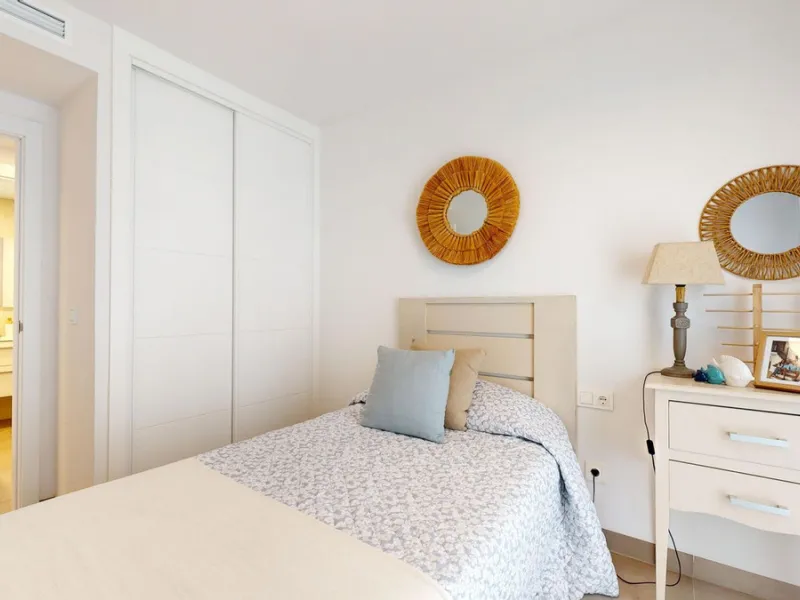 Charming Ground Floor Apartment with 3 Bedrooms in Garden Home, Los Pacos – Fuengirola. Has a Tourist License . ¡¡