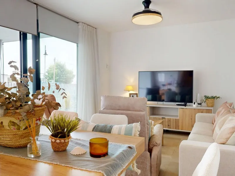 Charming Ground Floor Apartment with 3 Bedrooms in Garden Home, Los Pacos – Fuengirola. Has a Tourist License . ¡¡