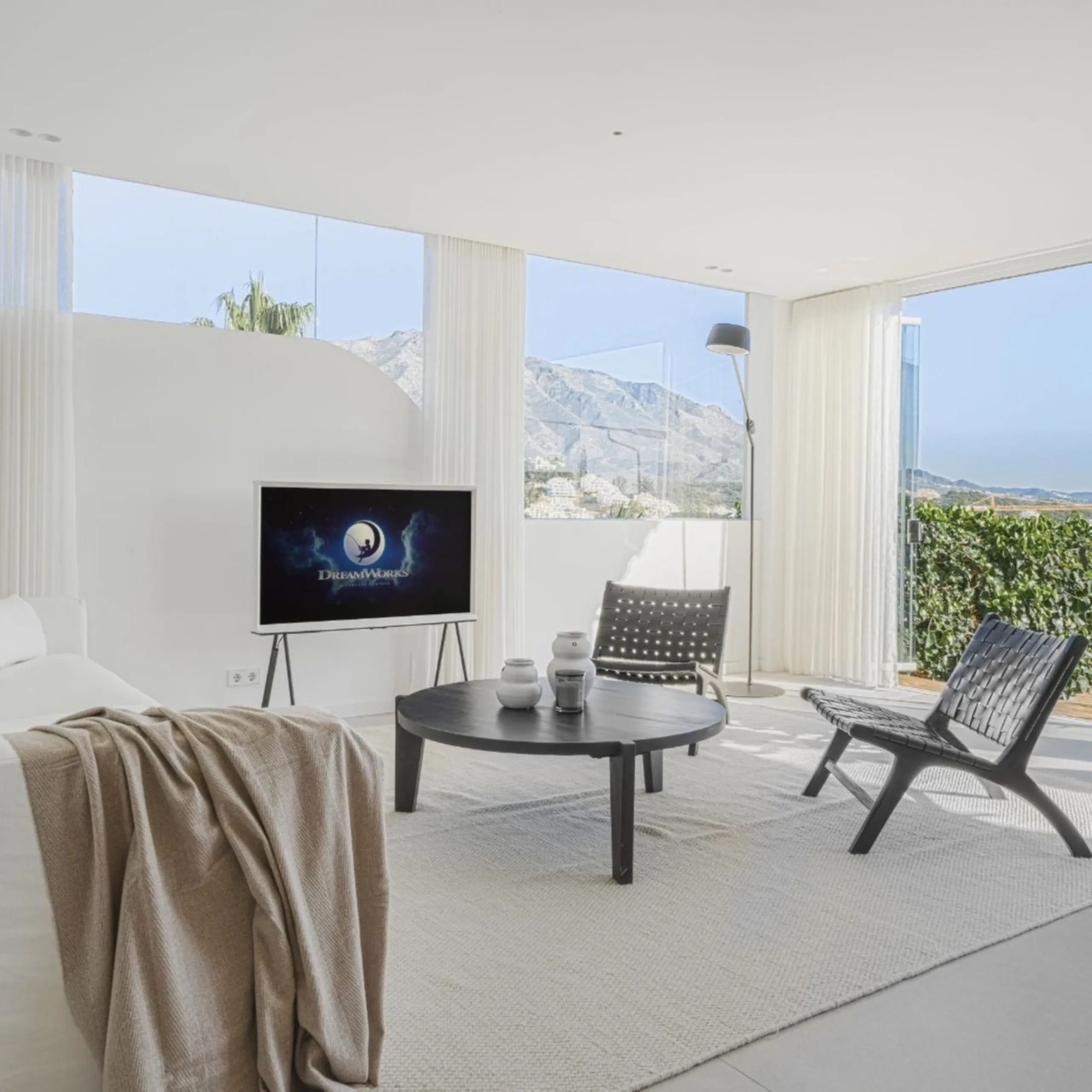 Stunning Luxury Apartment for Rent or Sale – Palacetes Los Belvederes, Nueva Andalucía