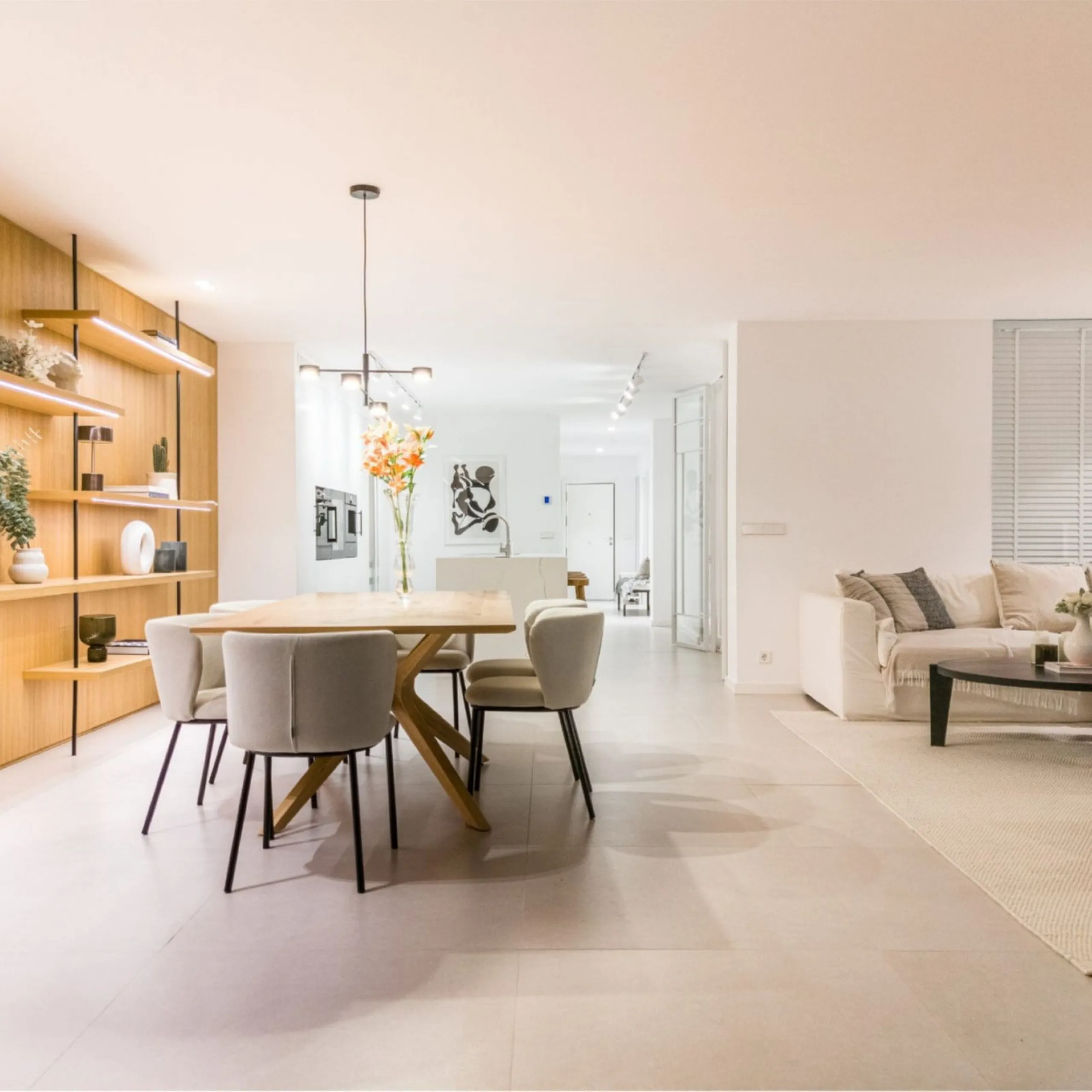 Stunning Luxury Apartment for Rent or Sale – Palacetes Los Belvederes, Nueva Andalucía