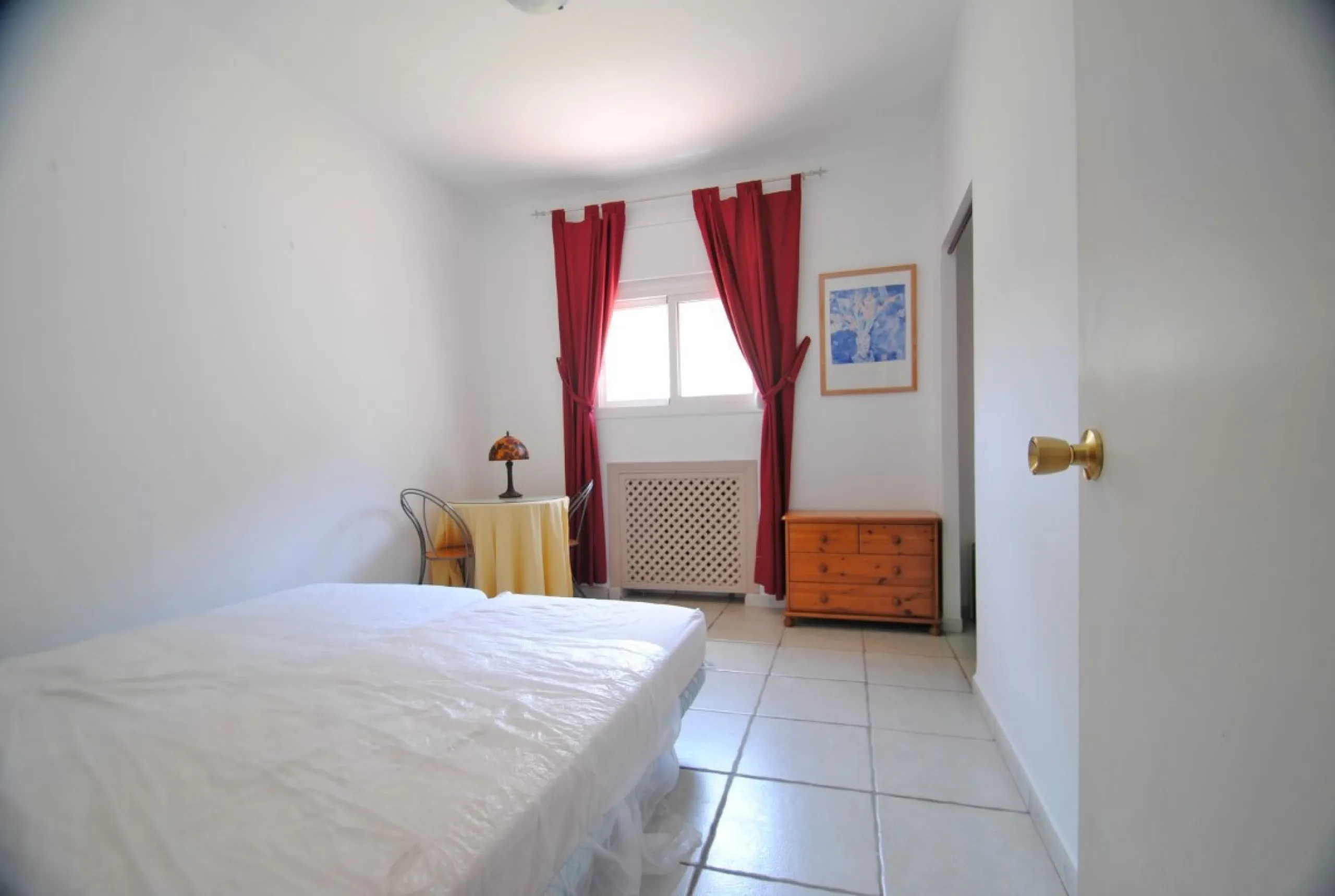 Experience pure Andalusian lifestyle and investment potential in this magnificent villa!