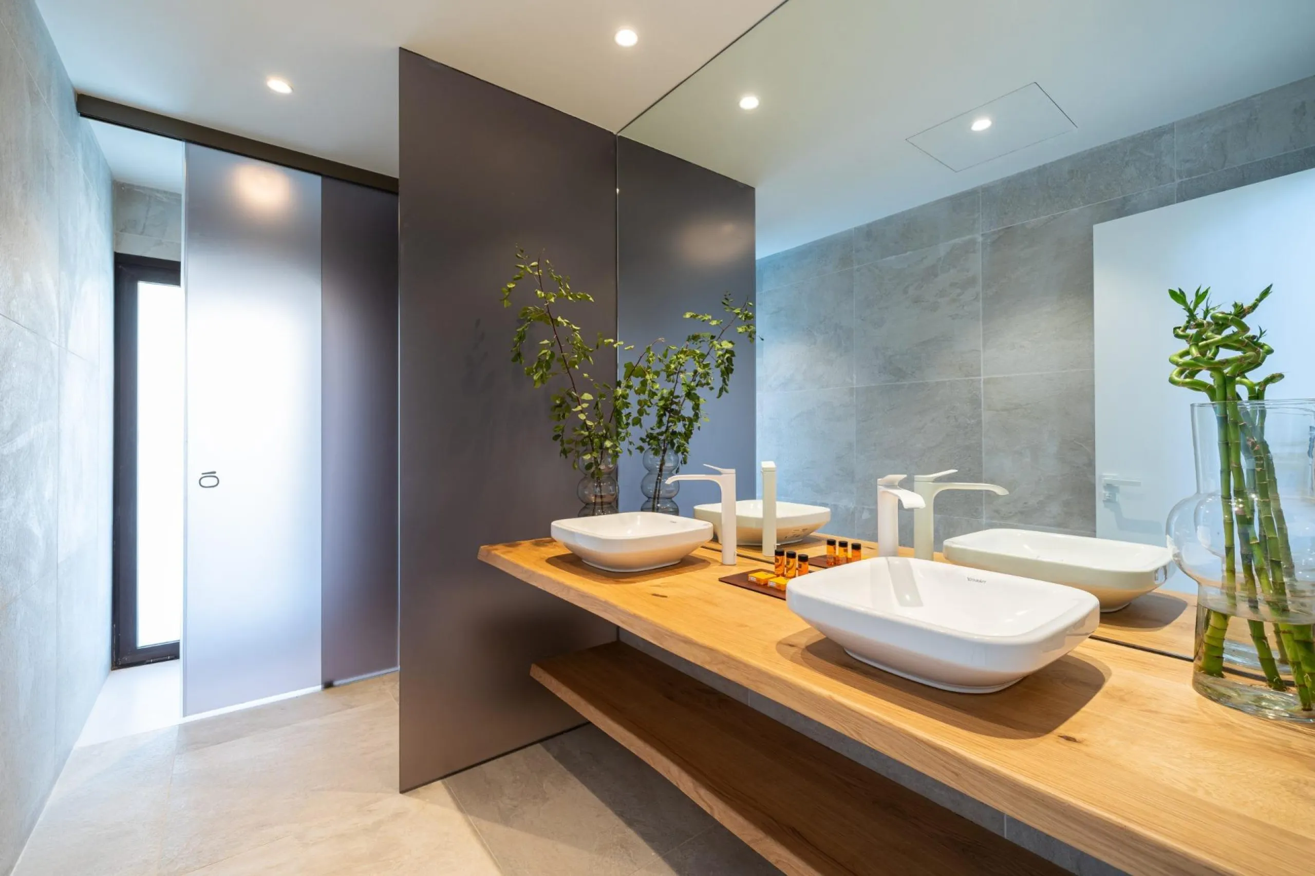 Exclusive New Build Residences in El Higuerón, Costa del Sol& & Modern Living with Panoramic Mediterranean Views& Experience luxury and comfort in this exclusive new development in El Higuerón, one of the most prestigious areas on the Costa del S