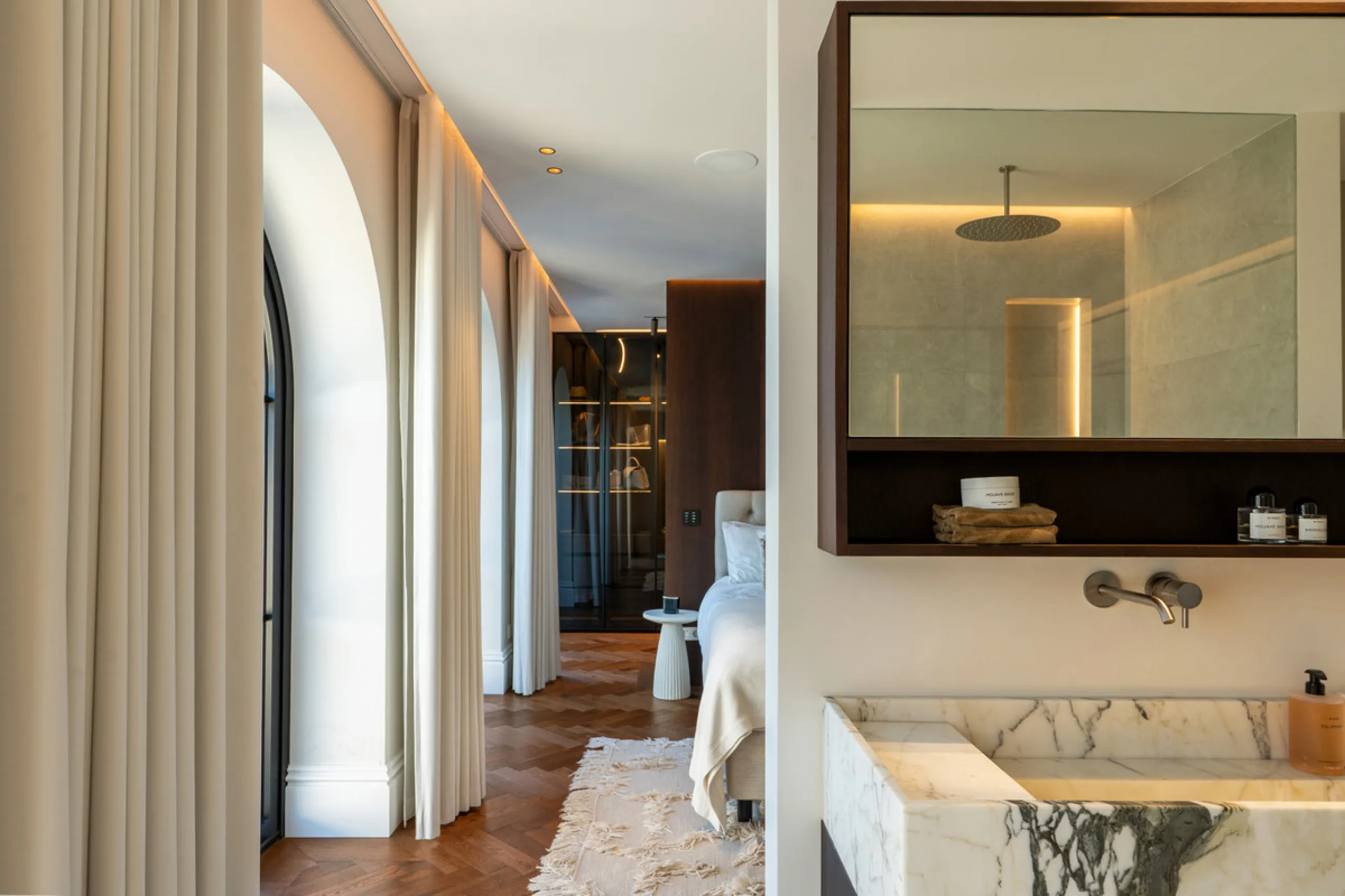 Introducing this exceptional family residence, set within one of the most sought-after gated communities in Los Naranjos, Nueva Andalucía, just moments from one of Marbella's finest golf courses.