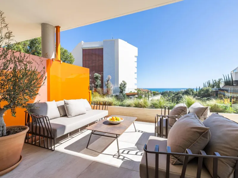 Exclusive New Build Residences in El Higuerón, Costa del Sol& & Modern Living with Panoramic Mediterranean Views& Experience luxury and comfort in this exclusive new development in El Higuerón, one of the most prestigious areas on the Costa del S