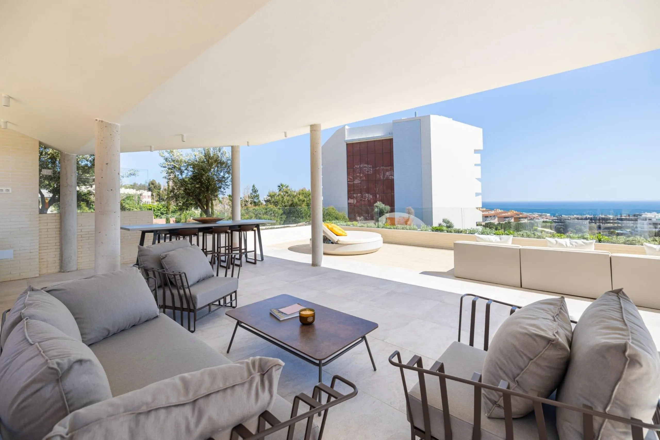 Exclusive New Build Residences in El Higuerón, Costa del Sol& & Modern Living with Panoramic Mediterranean Views& Experience luxury and comfort in this exclusive new development in El Higuerón, one of the most prestigious areas on the Costa del S