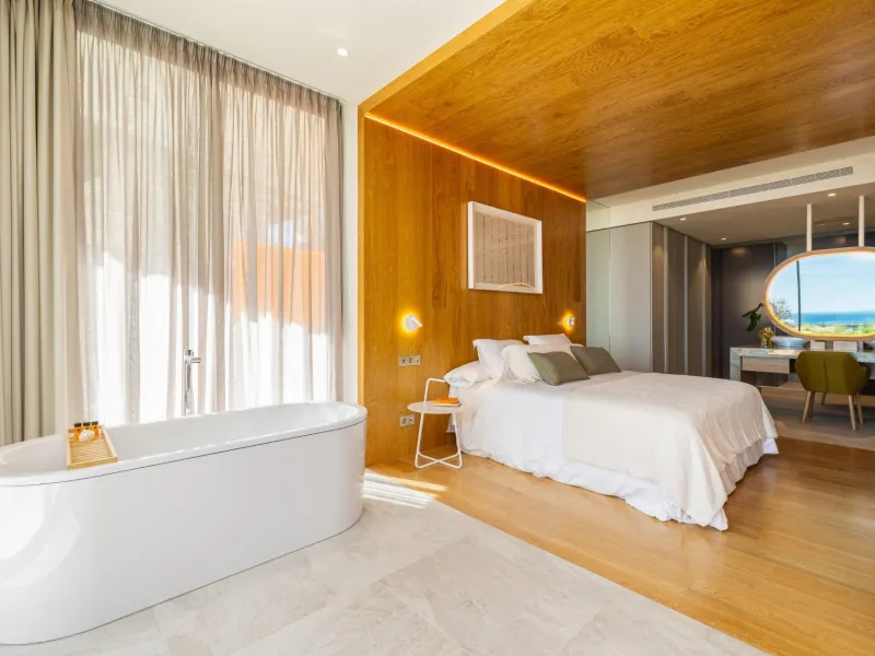 Exclusive New Build Residences in El Higuerón, Costa del Sol& & Modern Living with Panoramic Mediterranean Views& Experience luxury and comfort in this exclusive new development in El Higuerón, one of the most prestigious areas on the Costa del S