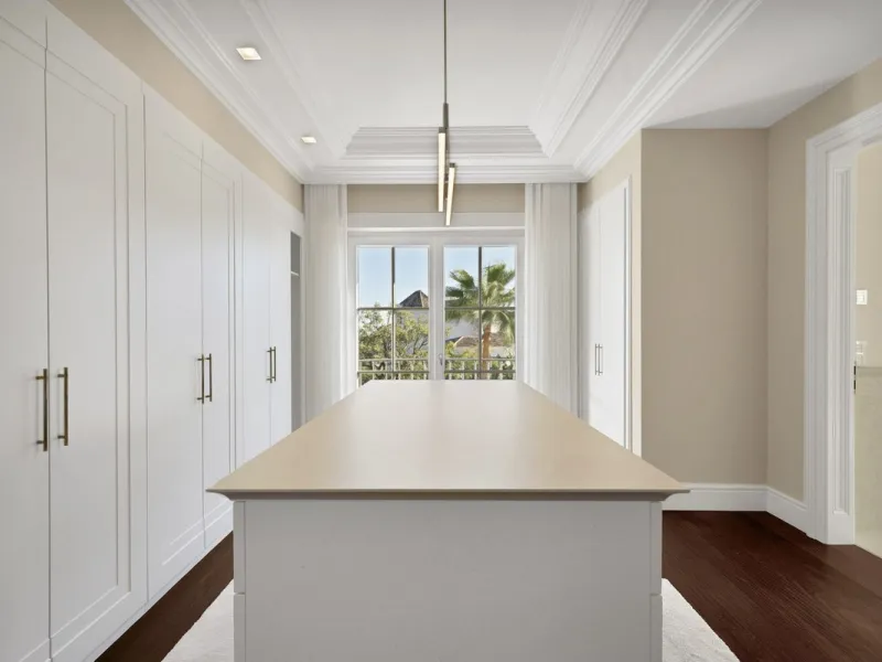 This exclusive property offers stunning views of the sea, the Spanish and African coasts and Gibraltar and is situated in a very private and protected location in the elegant and gated Marbella Club Golf Resort. Built with the highest quality; solid woode