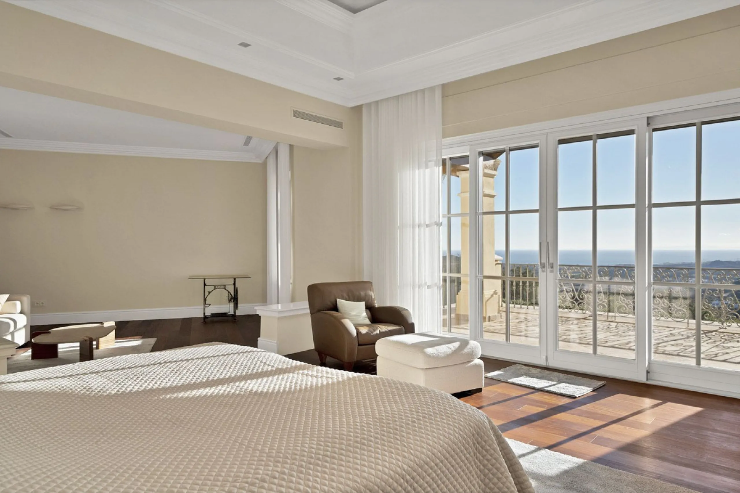 This exclusive property offers stunning views of the sea, the Spanish and African coasts and Gibraltar and is situated in a very private and protected location in the elegant and gated Marbella Club Golf Resort. Built with the highest quality; solid woode