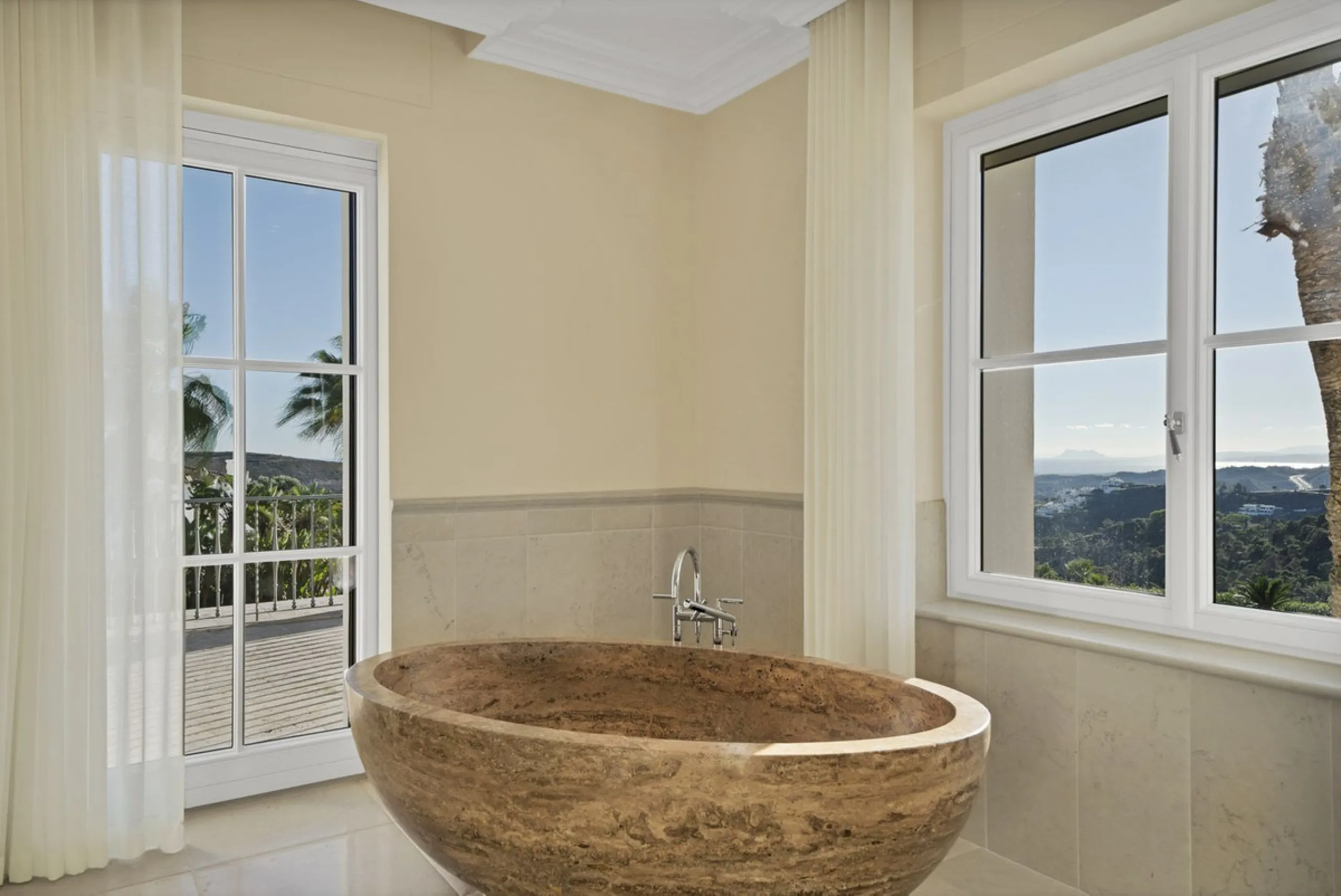 This exclusive property offers stunning views of the sea, the Spanish and African coasts and Gibraltar and is situated in a very private and protected location in the elegant and gated Marbella Club Golf Resort. Built with the highest quality; solid woode