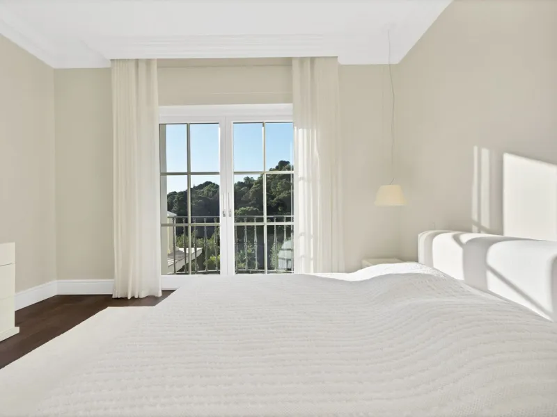 This exclusive property offers stunning views of the sea, the Spanish and African coasts and Gibraltar and is situated in a very private and protected location in the elegant and gated Marbella Club Golf Resort. Built with the highest quality; solid woode