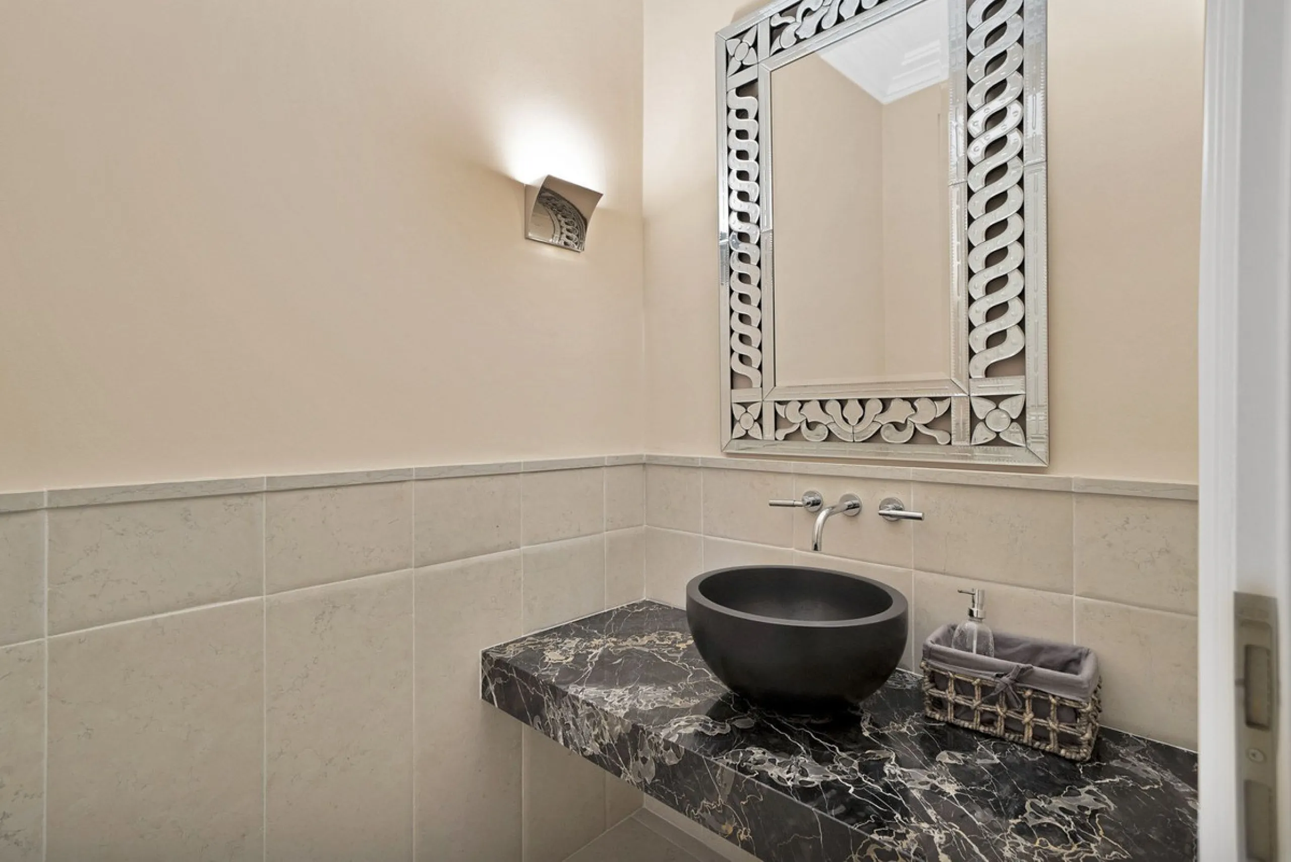 This exclusive property offers stunning views of the sea, the Spanish and African coasts and Gibraltar and is situated in a very private and protected location in the elegant and gated Marbella Club Golf Resort. Built with the highest quality; solid woode