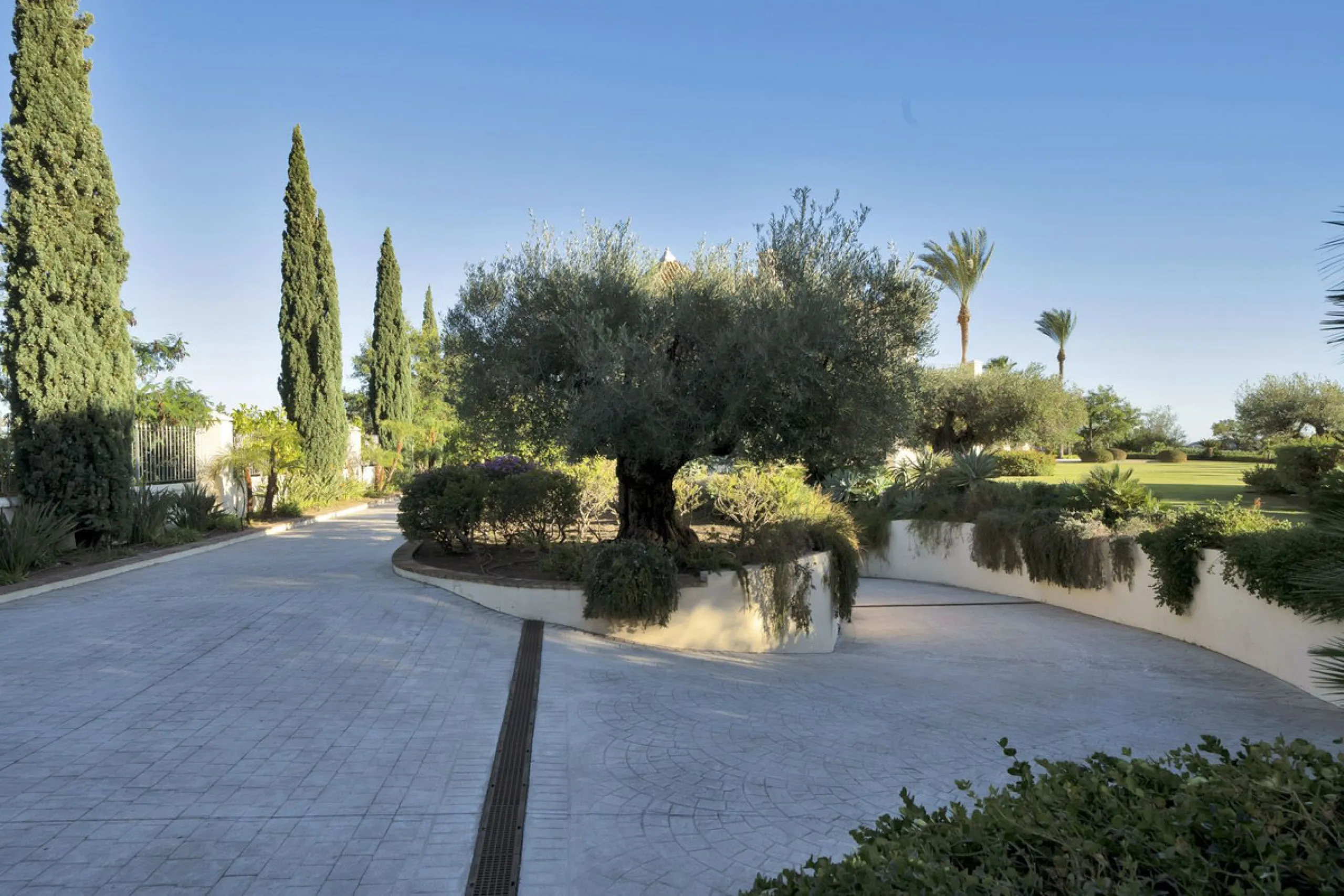 This exclusive property offers stunning views of the sea, the Spanish and African coasts and Gibraltar and is situated in a very private and protected location in the elegant and gated Marbella Club Golf Resort. Built with the highest quality; solid woode