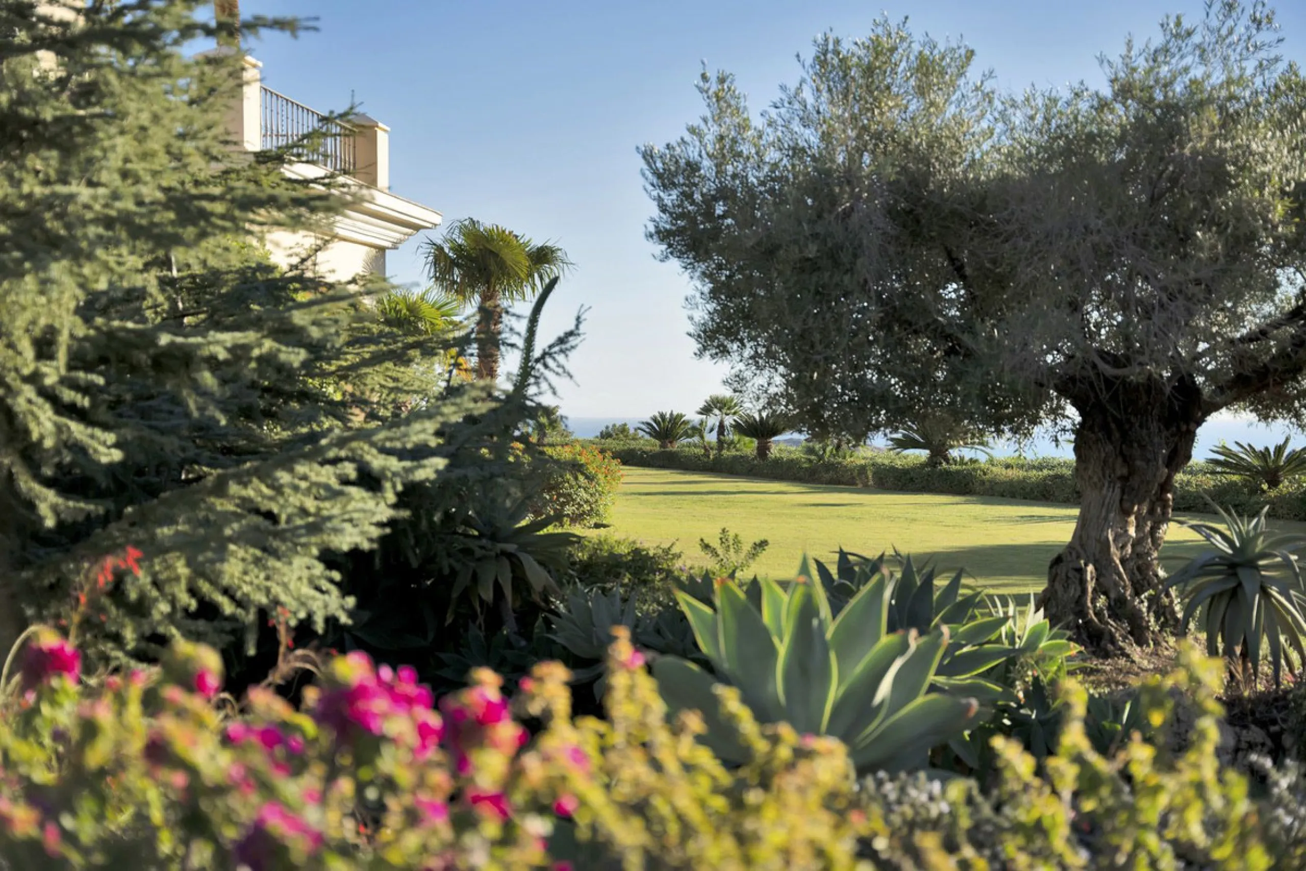 This exclusive property offers stunning views of the sea, the Spanish and African coasts and Gibraltar and is situated in a very private and protected location in the elegant and gated Marbella Club Golf Resort. Built with the highest quality; solid woode