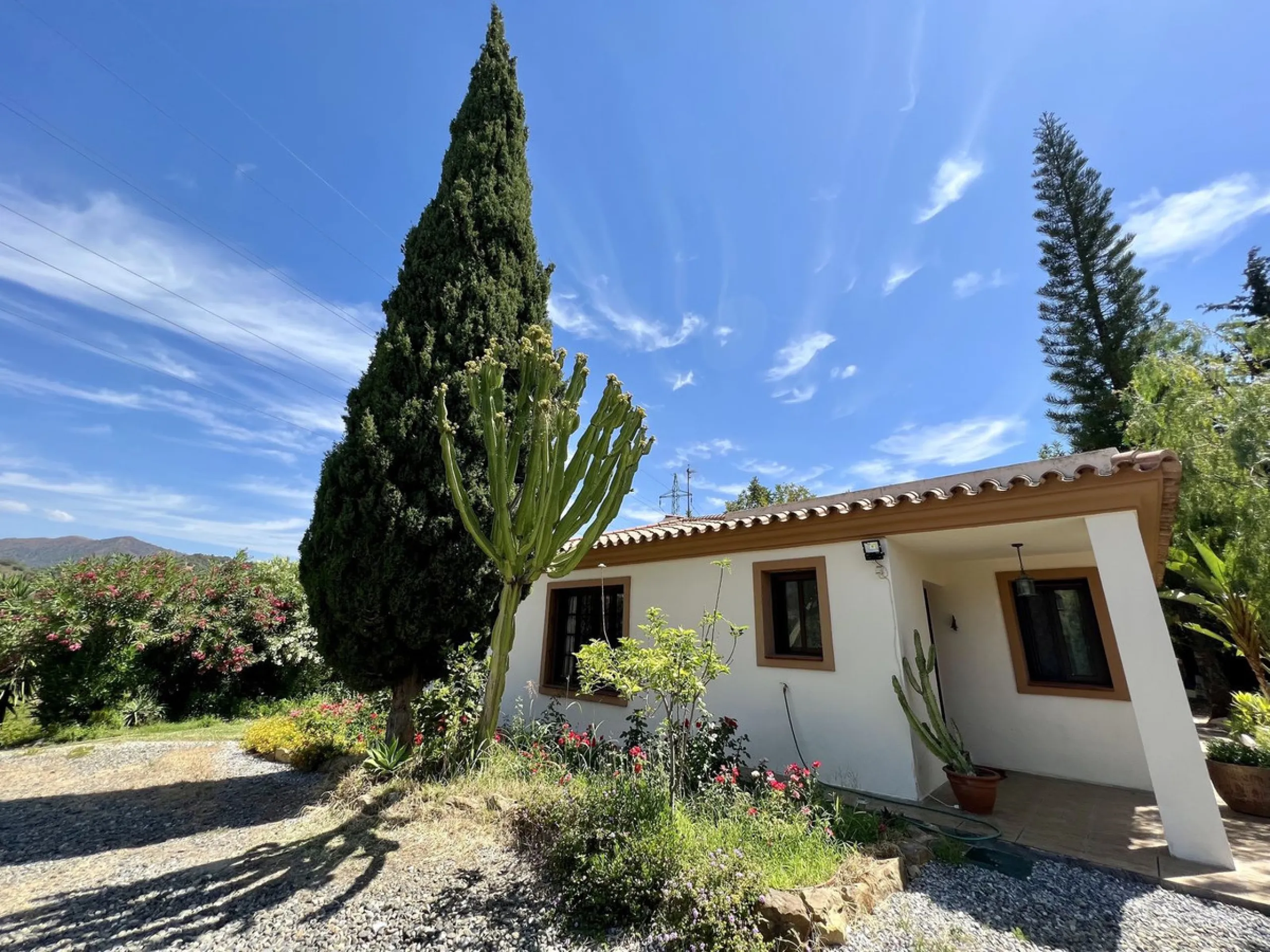 Charming Country Estate for Sale in El Velerín, Estepona