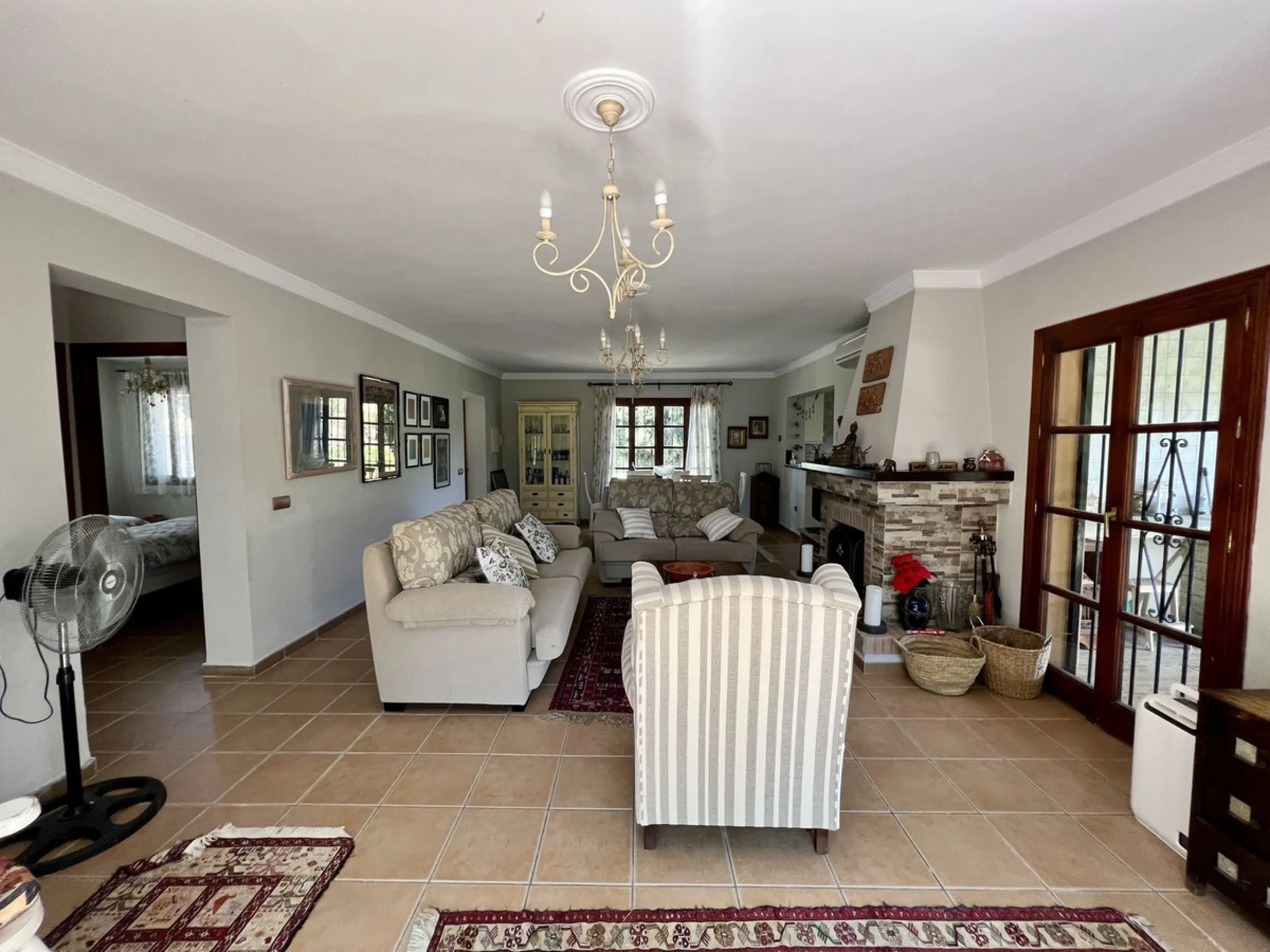 Charming Country Estate for Sale in El Velerín, Estepona