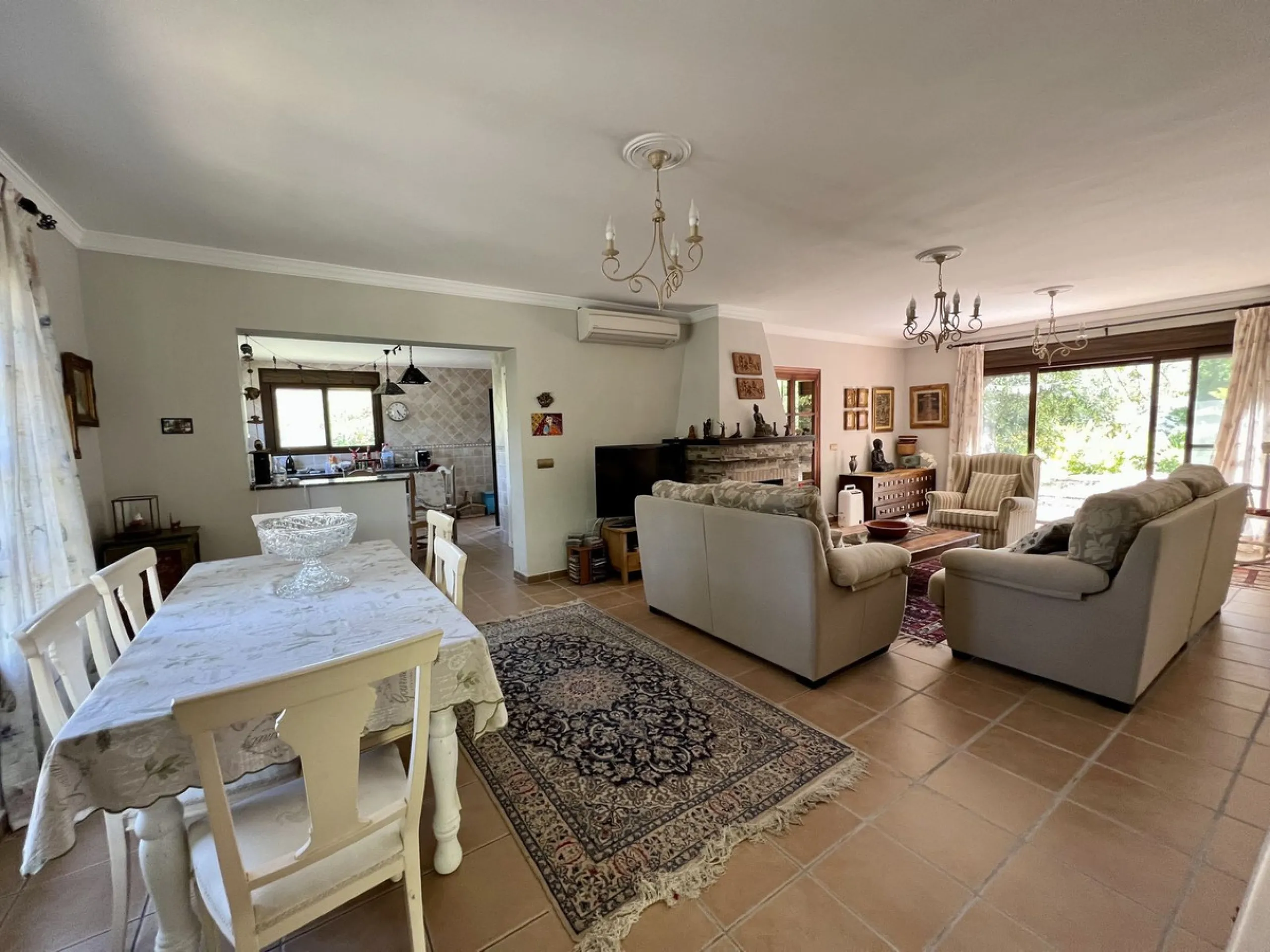 Charming Country Estate for Sale in El Velerín, Estepona
