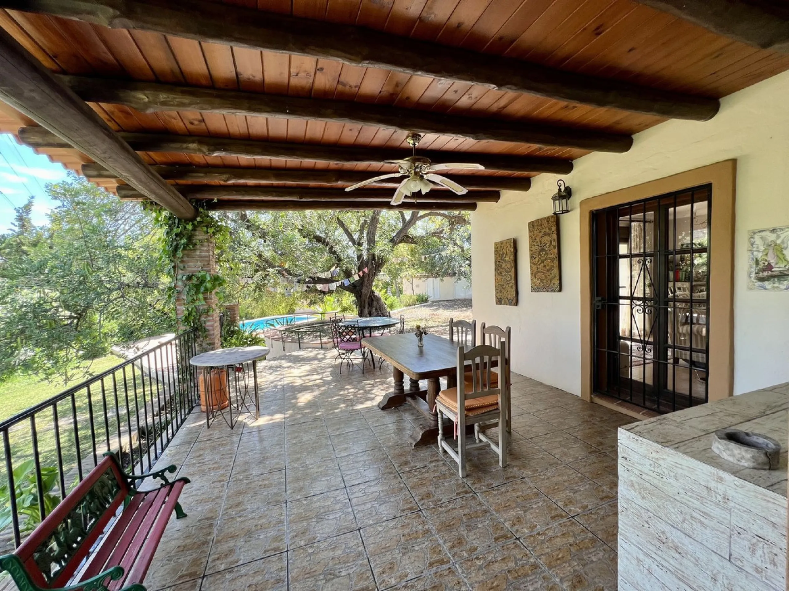 Charming Country Estate for Sale in El Velerín, Estepona