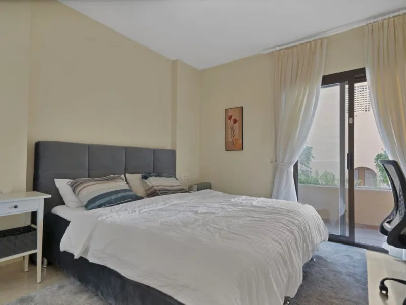 Apartment - Ground Floor Apartment в продаже в Manilva, Málaga. В доме 3 спален и 2 ванных комнат. Площадь дома 154 м². Площадь участка 20 м²