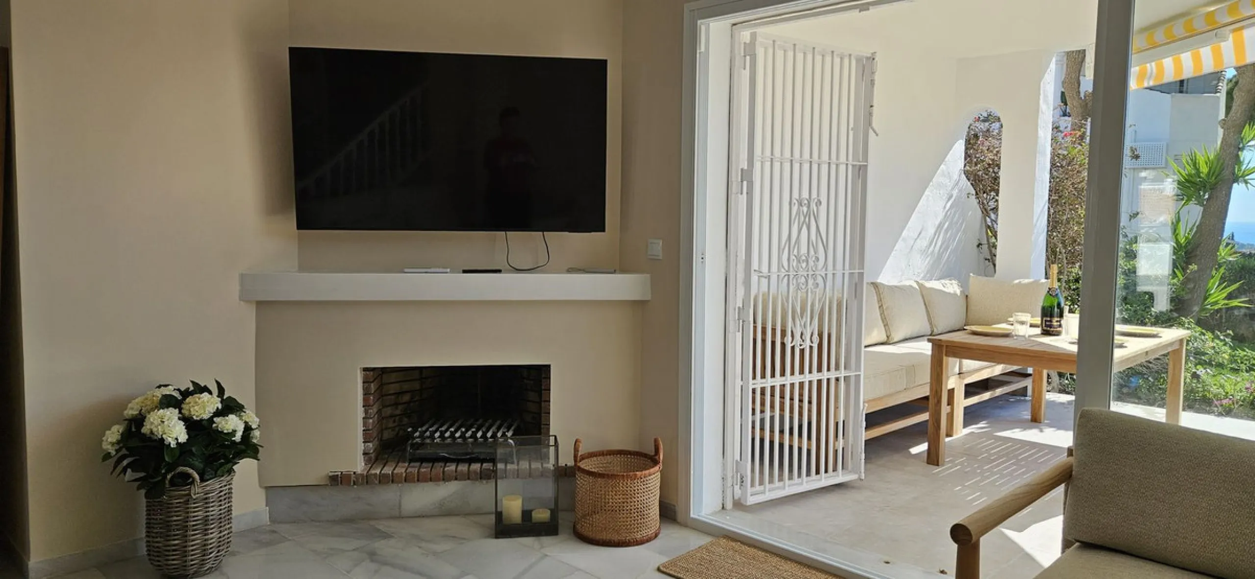 Elegant and charmingTownhouse with Open Views in Calahonda