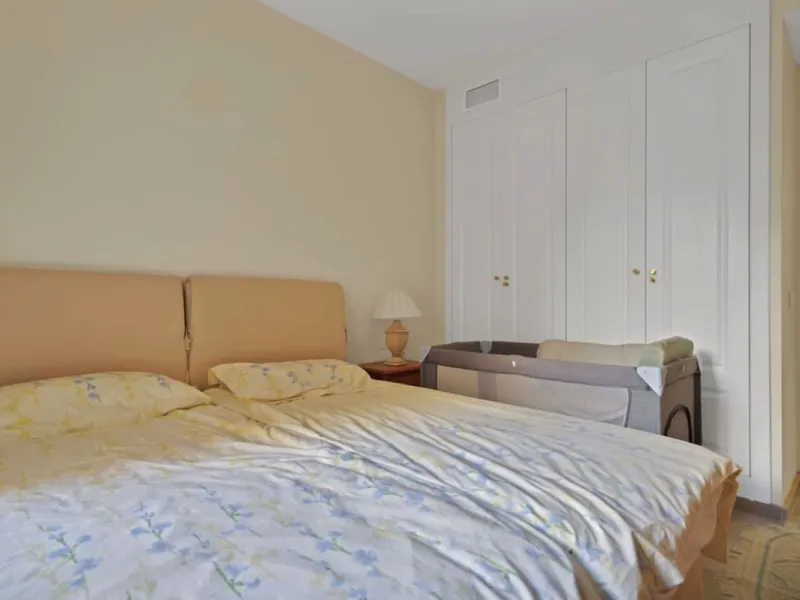 Apartment - Ground Floor Apartment в продаже в Manilva, Málaga. В доме 3 спален и 2 ванных комнат. Площадь дома 154 м². Площадь участка 20 м²