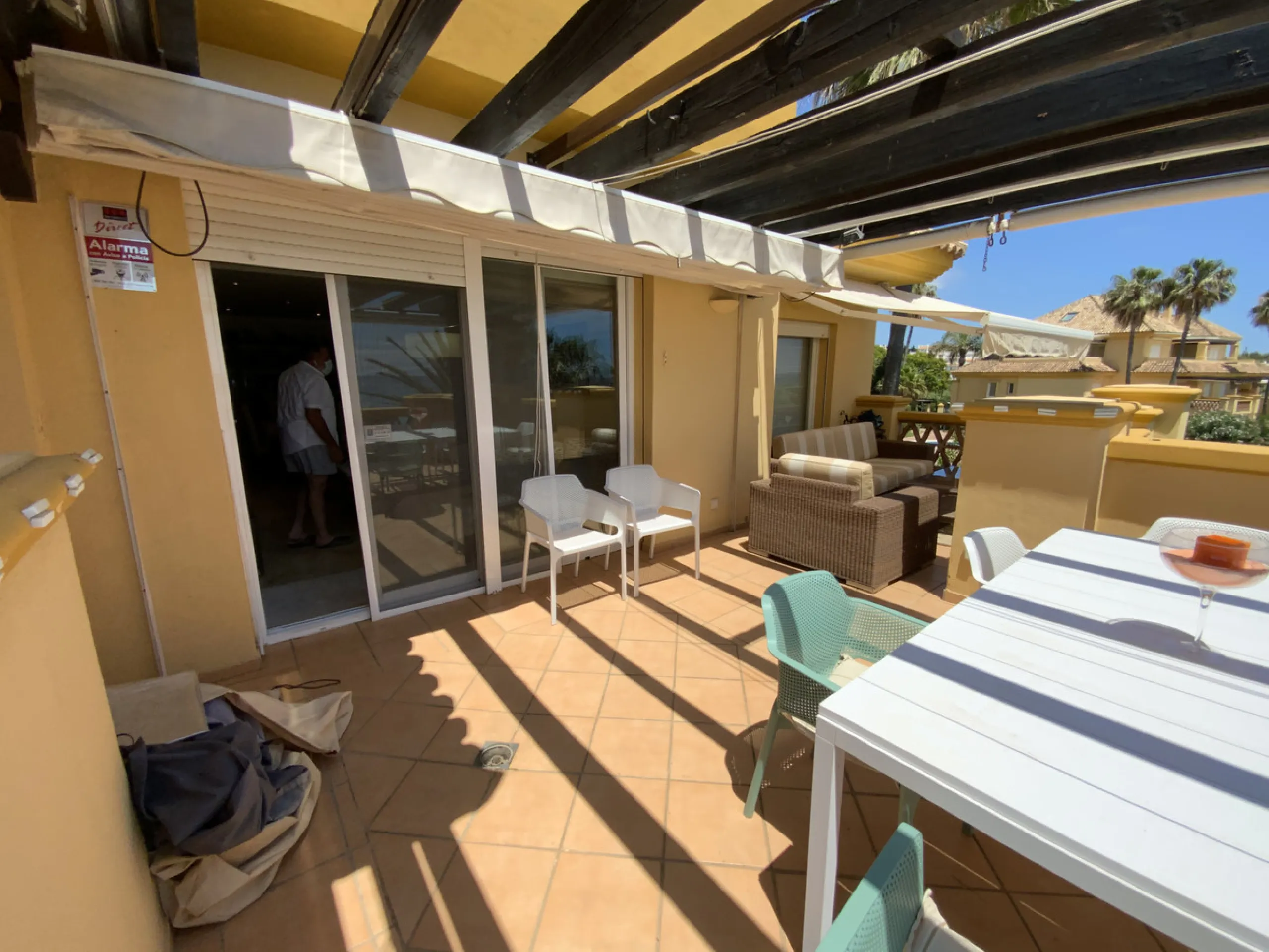 Apartment - Middle Floor Apartment в продаже в Marbella, Málaga. В доме 3 спален и 3 ванных комнат. Площадь дома 155 м²