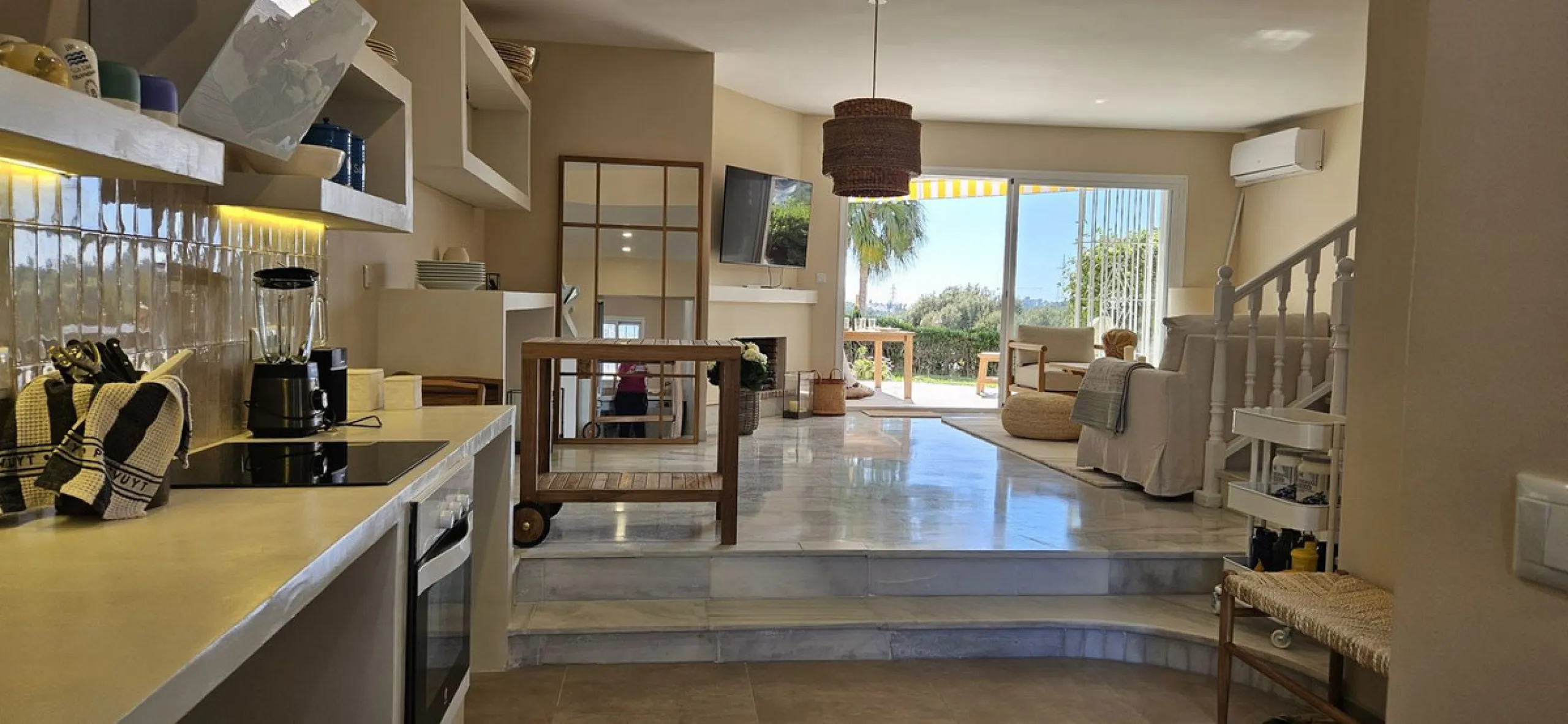 Elegant and charmingTownhouse with Open Views in Calahonda