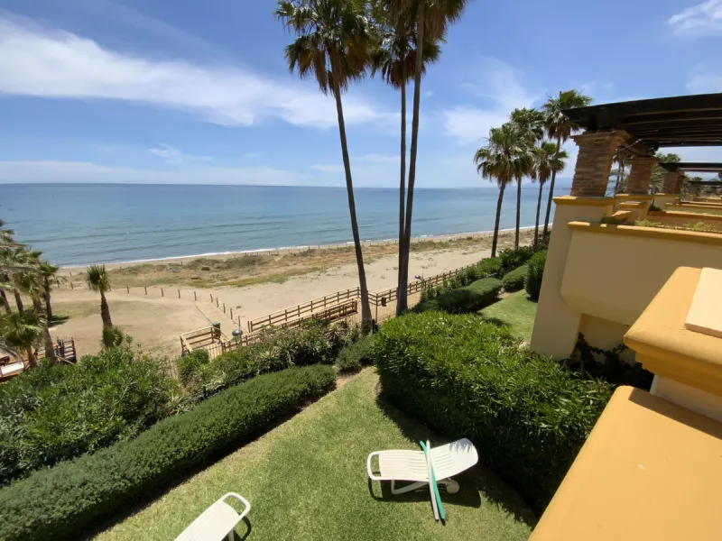 Apartment - Middle Floor Apartment в продаже в Marbella, Málaga. В доме 3 спален и 3 ванных комнат. Площадь дома 155 м²