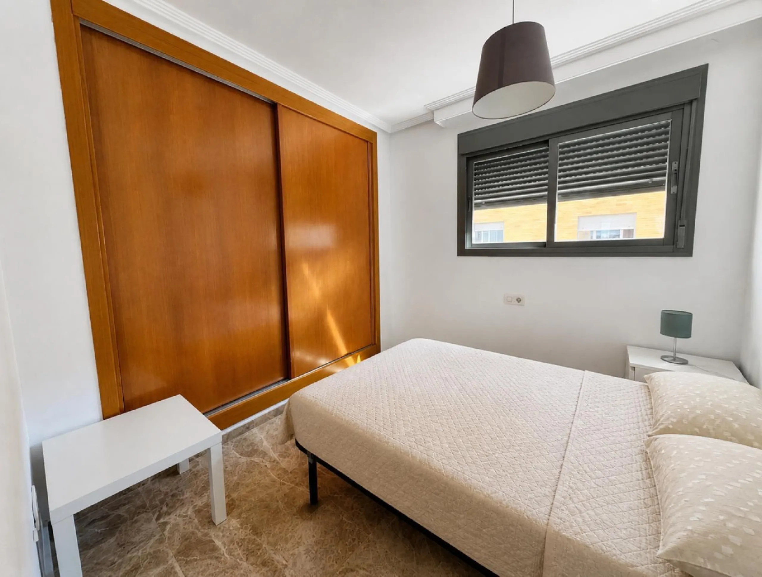 Modern triplex in a residential complex with all amenities.