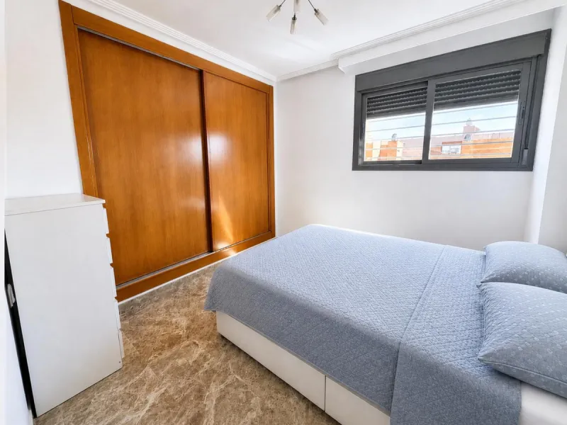 Modern triplex in a residential complex with all amenities.
