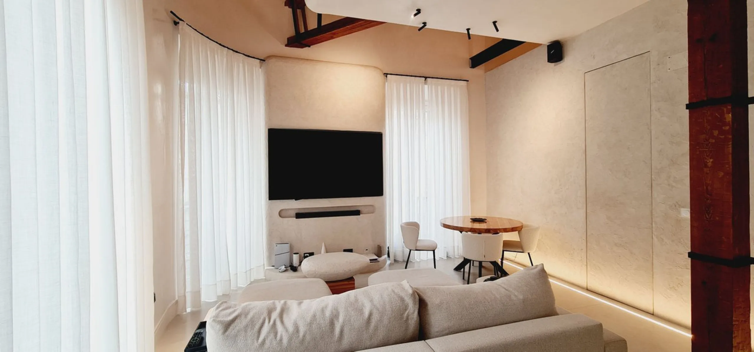 Apartment - Middle Floor Apartment в продаже в Málaga, Málaga. В доме 4 спален и 4 ванных комнат. Площадь дома 225 м²