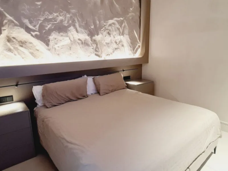 Apartment - Middle Floor Apartment в продаже в Málaga, Málaga. В доме 4 спален и 4 ванных комнат. Площадь дома 225 м²