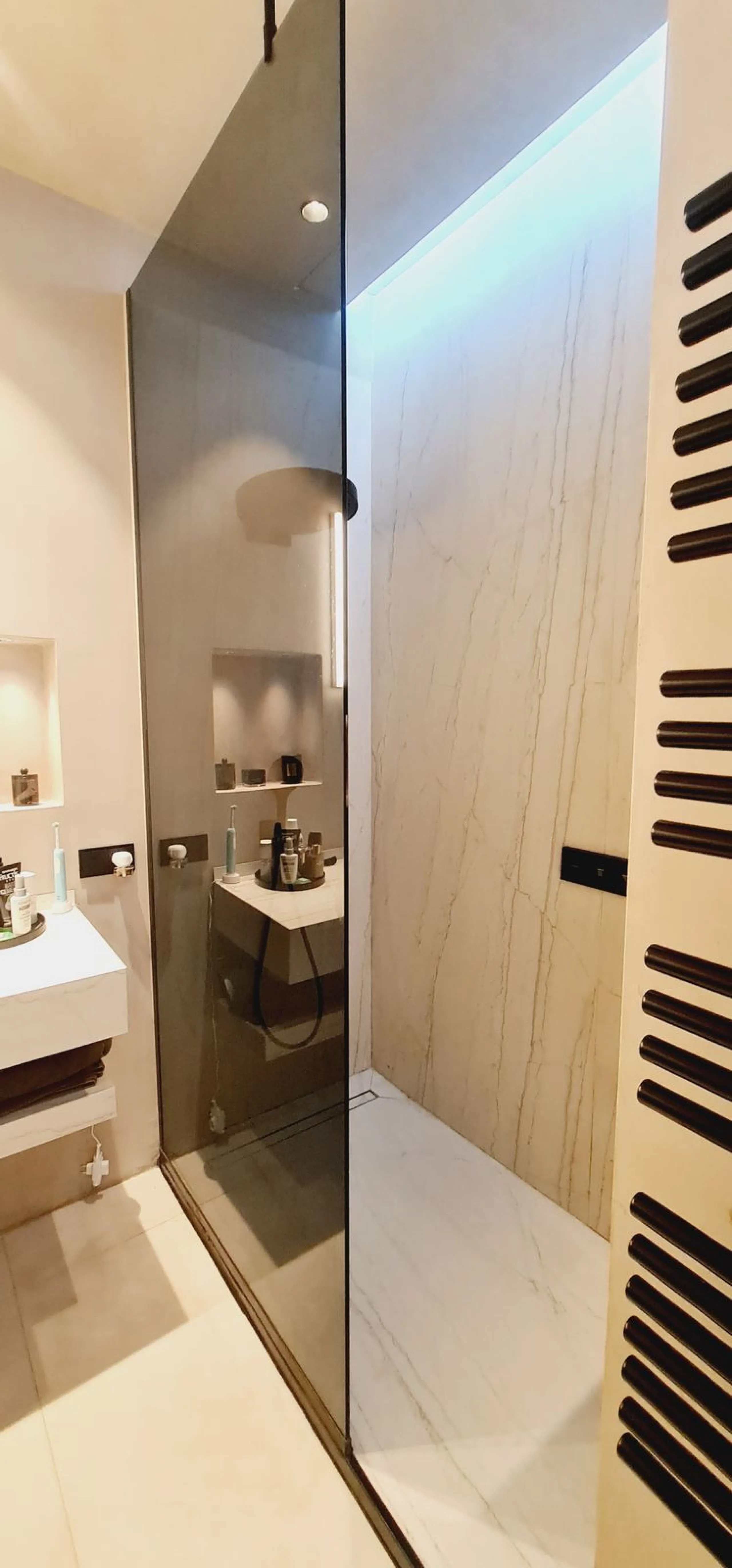 Apartment - Middle Floor Apartment в продаже в Málaga, Málaga. В доме 4 спален и 4 ванных комнат. Площадь дома 225 м²