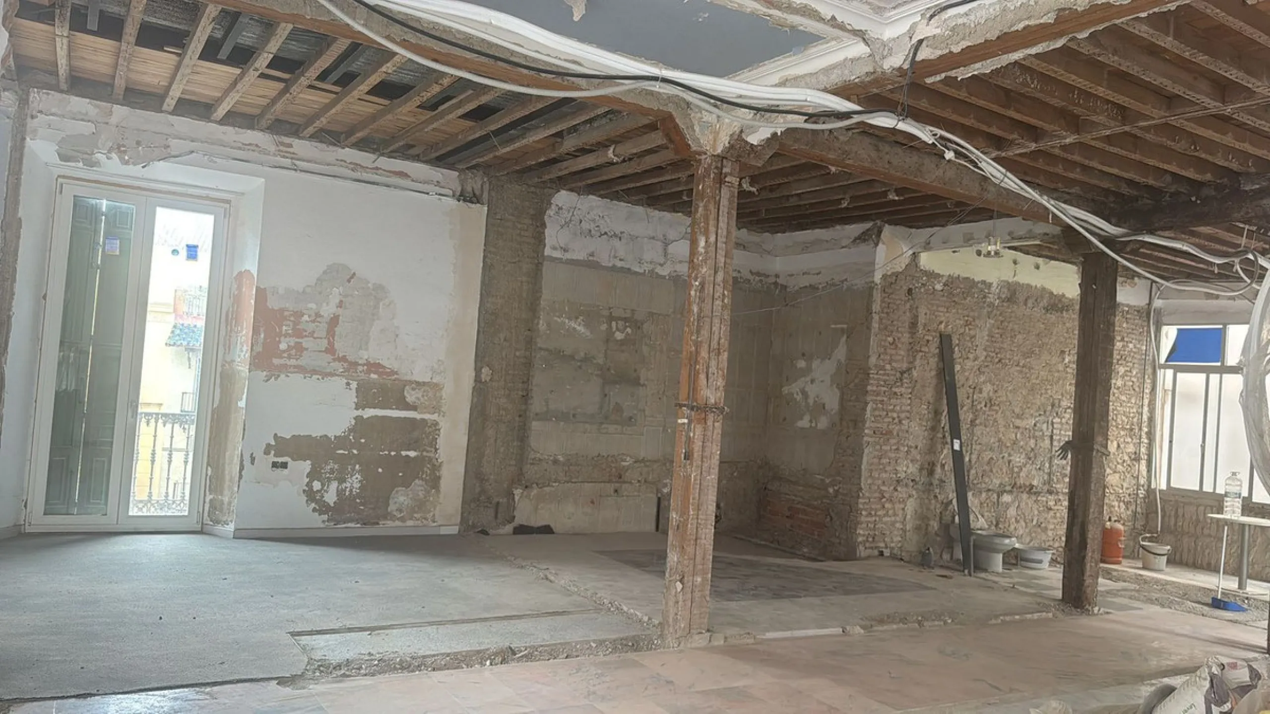 Apartment - Middle Floor Apartment в продаже в Málaga, Málaga. В доме 4 спален и 4 ванных комнат. Площадь дома 225 м²