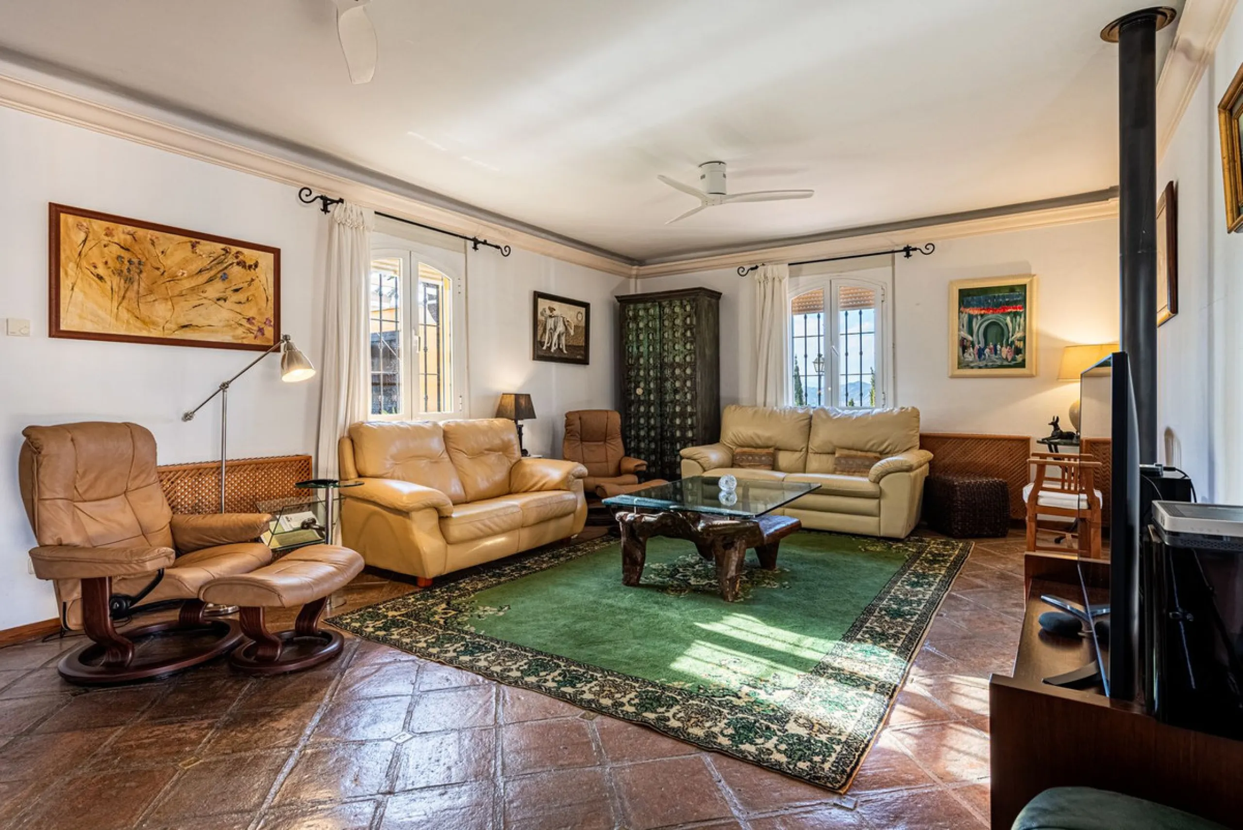 House - Detached Villa в продаже в Alhaurín de la Torre, Málaga. В доме 4 спален и 5 ванных комнат. Площадь дома 567 м². Площадь участка 7030 м²