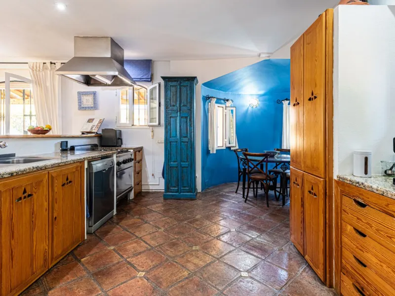 House - Detached Villa в продаже в Alhaurín de la Torre, Málaga. В доме 4 спален и 5 ванных комнат. Площадь дома 567 м². Площадь участка 7030 м²