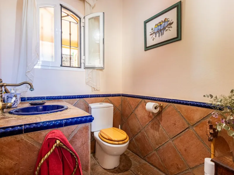 House - Detached Villa в продаже в Alhaurín de la Torre, Málaga. В доме 4 спален и 5 ванных комнат. Площадь дома 567 м². Площадь участка 7030 м²