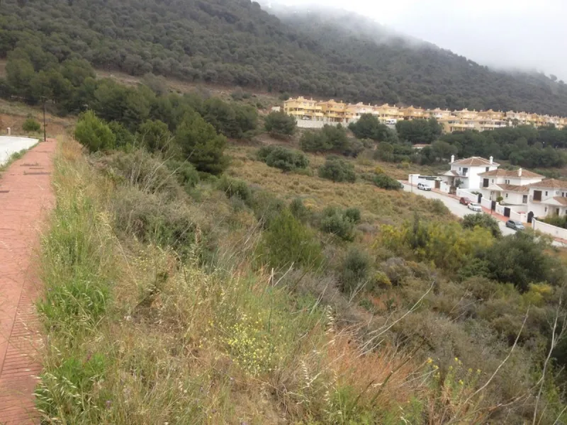 Plot - Residential Plot в продаже в Mijas, Málaga. Площадь участка 1276 м²