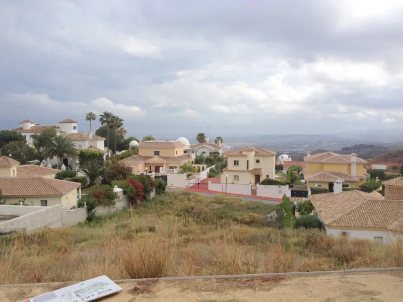 Plot - Residential Plot в продаже в Mijas, Málaga. Площадь участка 1276 м²