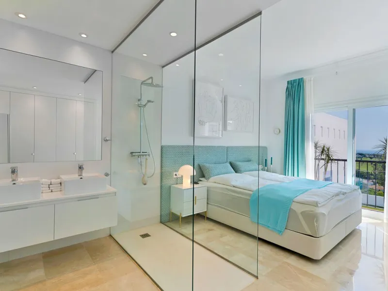 Modern Penthouse with Panoramic Sea, Golf & Mountain Views – Paraiso Pueblo, Benahavís