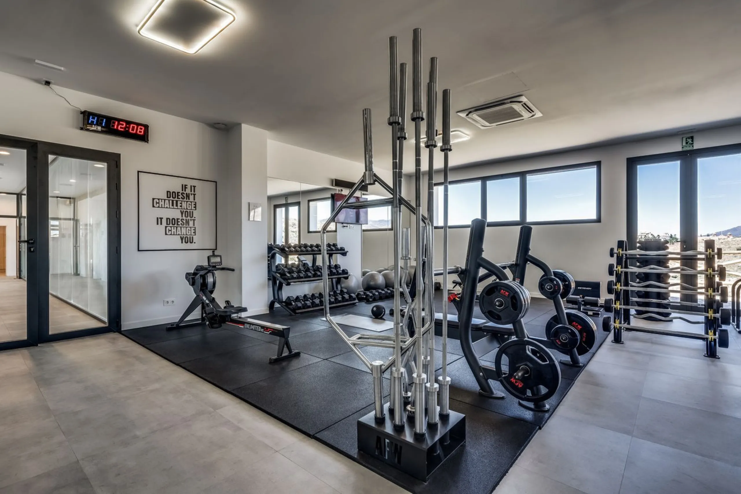 Modern Penthouse with Panoramic Sea, Golf & Mountain Views – Paraiso Pueblo, Benahavís