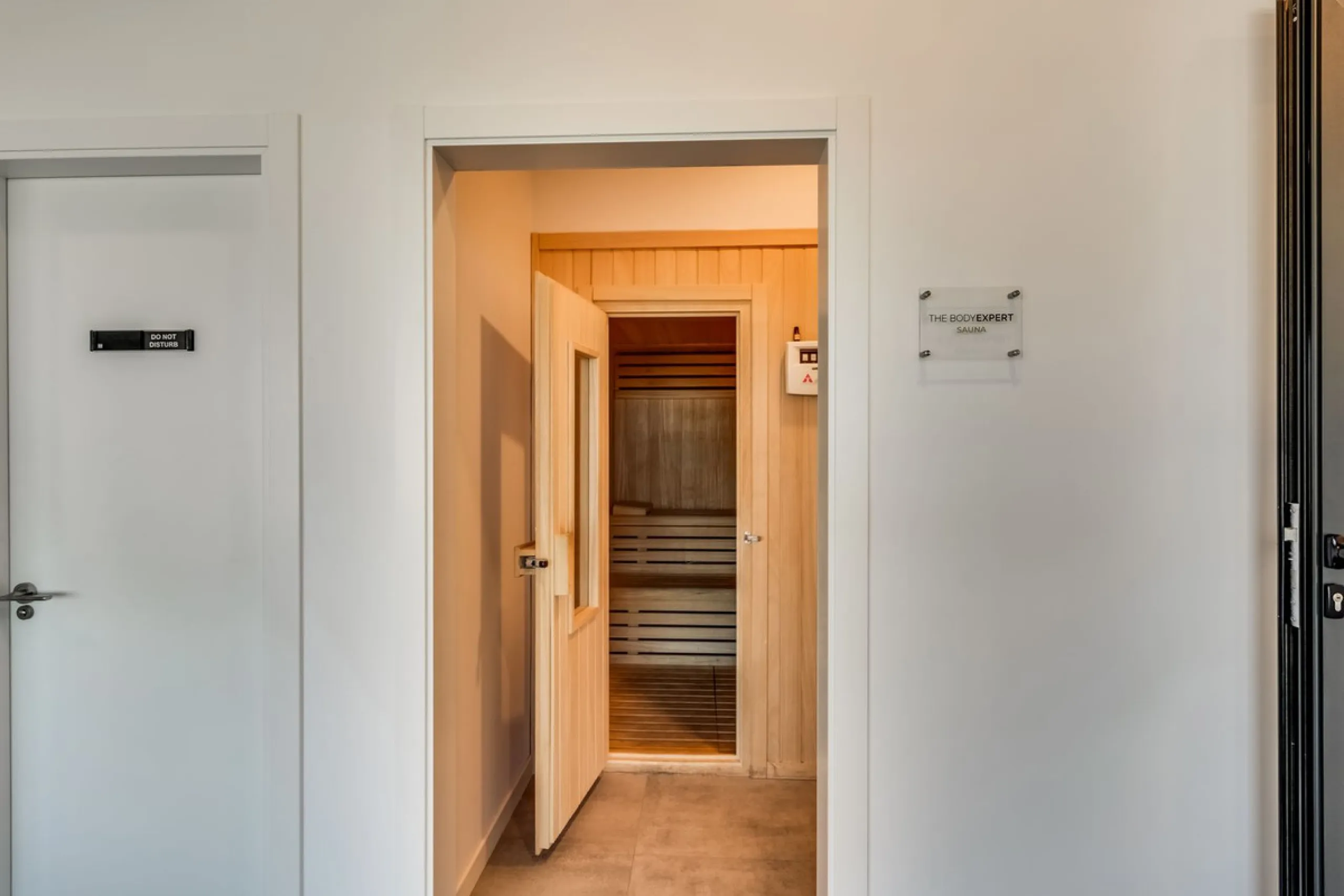 Modern Penthouse with Panoramic Sea, Golf & Mountain Views – Paraiso Pueblo, Benahavís