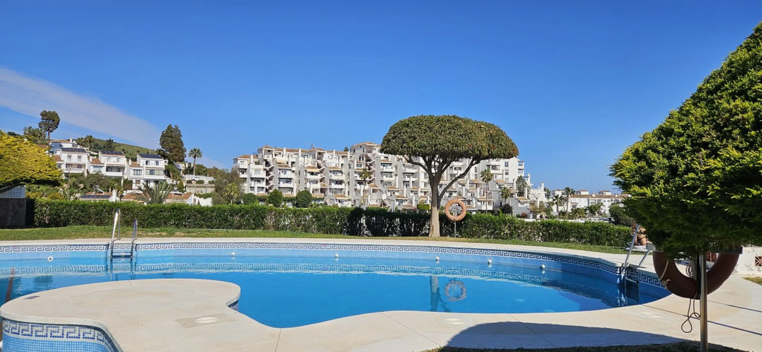 Elegant and charmingTownhouse with Open Views in Calahonda