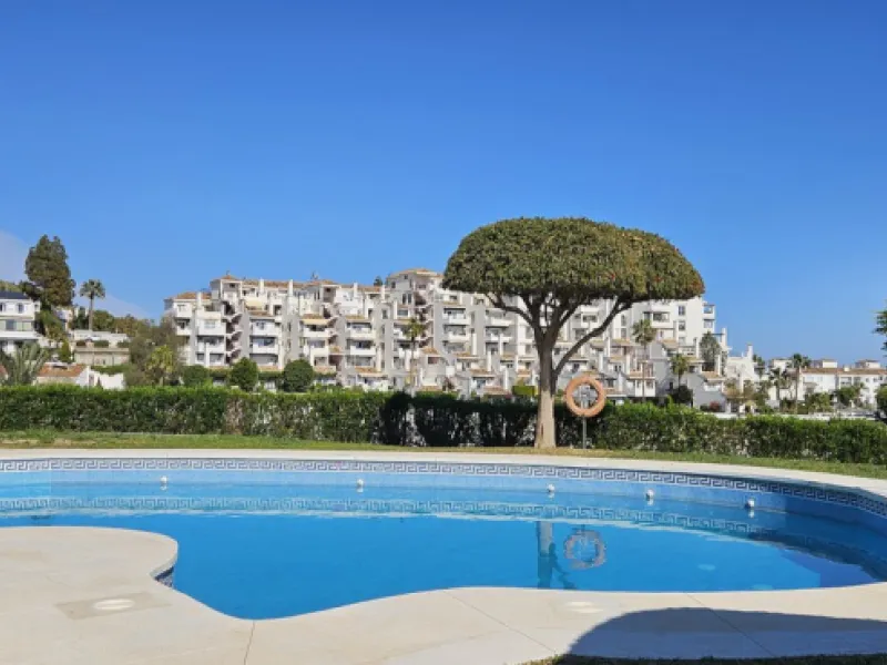 Elegant and charmingTownhouse with Open Views in Calahonda