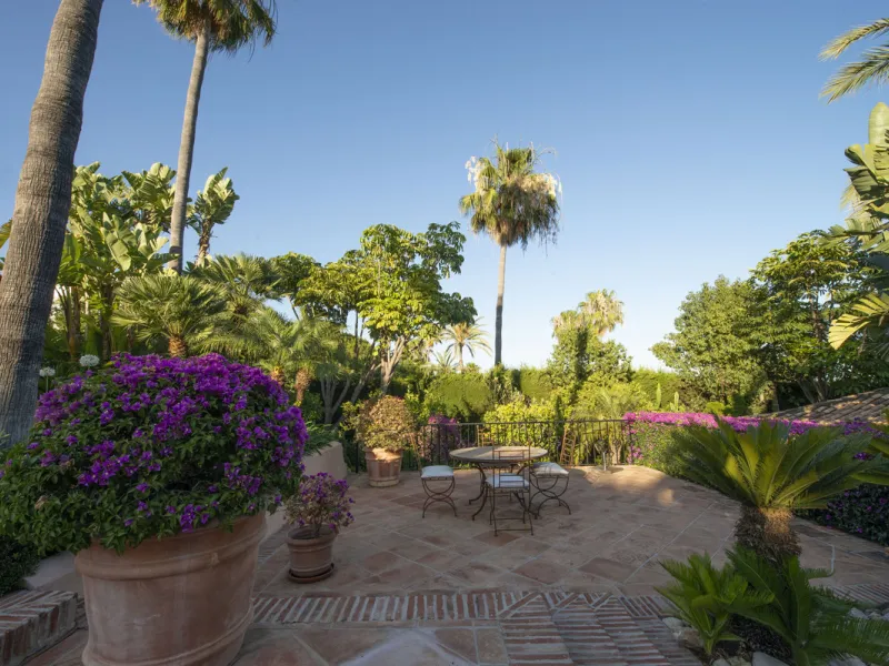 ... this is an unparalleled opportunity to acquire a masterpiece of architectural serenity!
