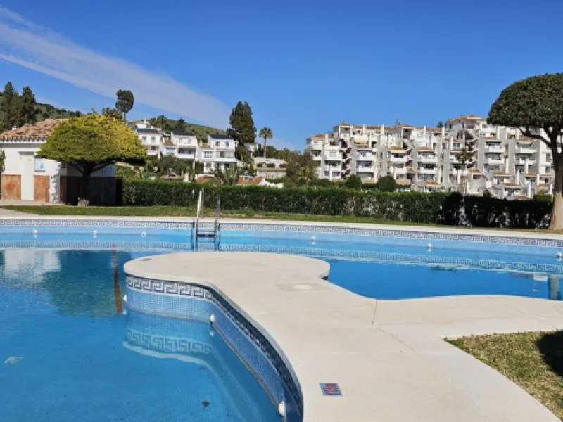 Elegant and charmingTownhouse with Open Views in Calahonda