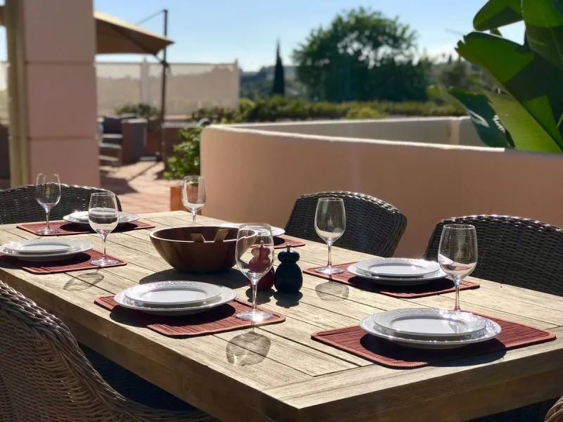 Apartment - Ground Floor Apartment в продаже в Málaga, Málaga. В доме 3 спален и 4 ванных комнат. Площадь дома 175 м²
