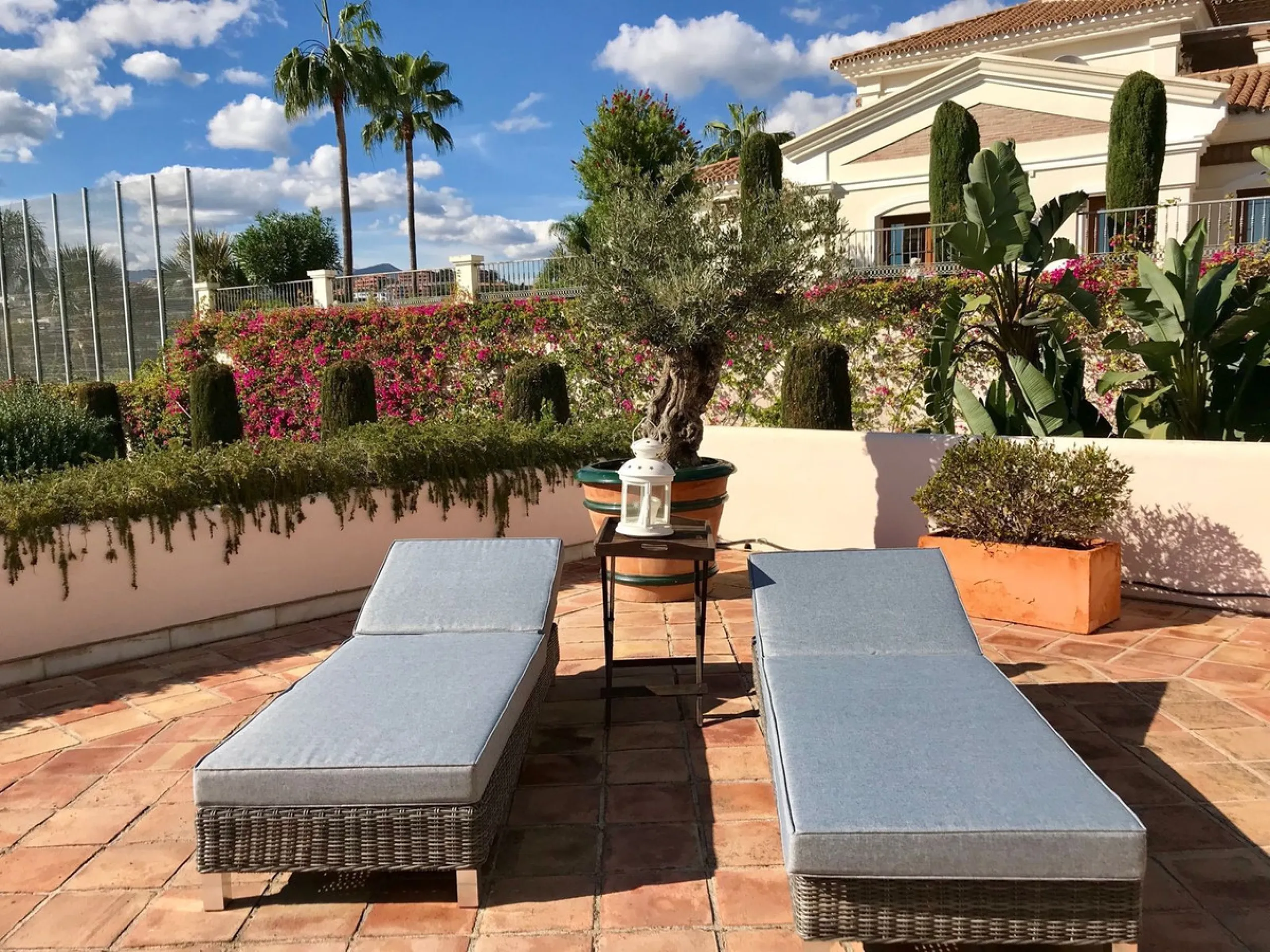 Apartment - Ground Floor Apartment в продаже в Málaga, Málaga. В доме 3 спален и 4 ванных комнат. Площадь дома 175 м²