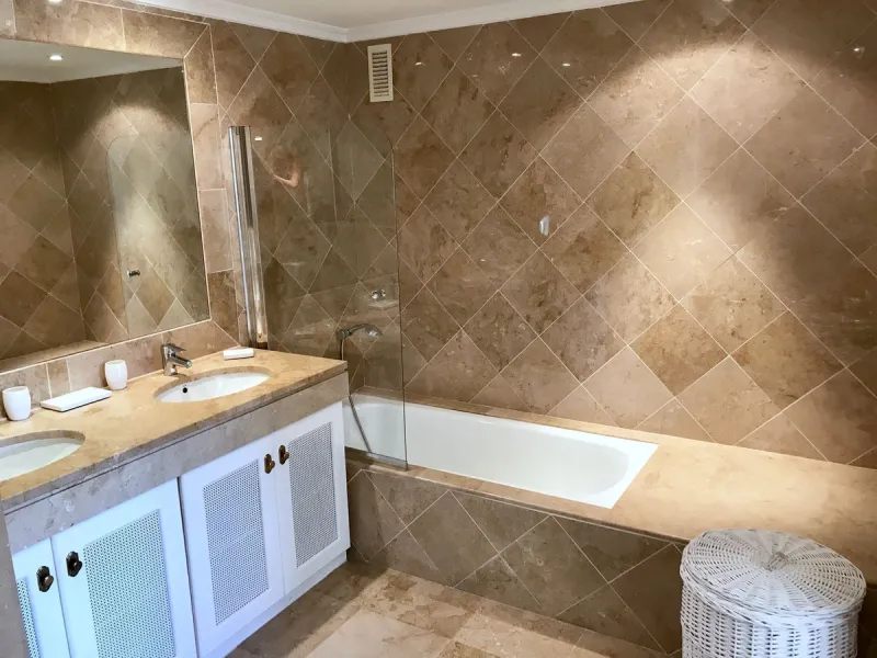 Apartment - Ground Floor Apartment в продаже в Málaga, Málaga. В доме 3 спален и 4 ванных комнат. Площадь дома 175 м²