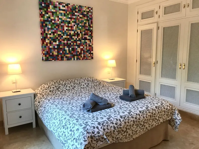 Apartment - Ground Floor Apartment в продаже в Málaga, Málaga. В доме 3 спален и 4 ванных комнат. Площадь дома 175 м²